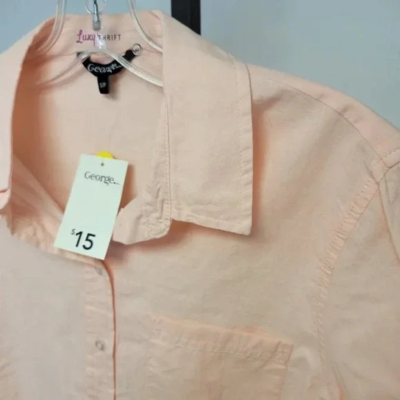 𝅺George Button Down  Top - Picture 4 of 6